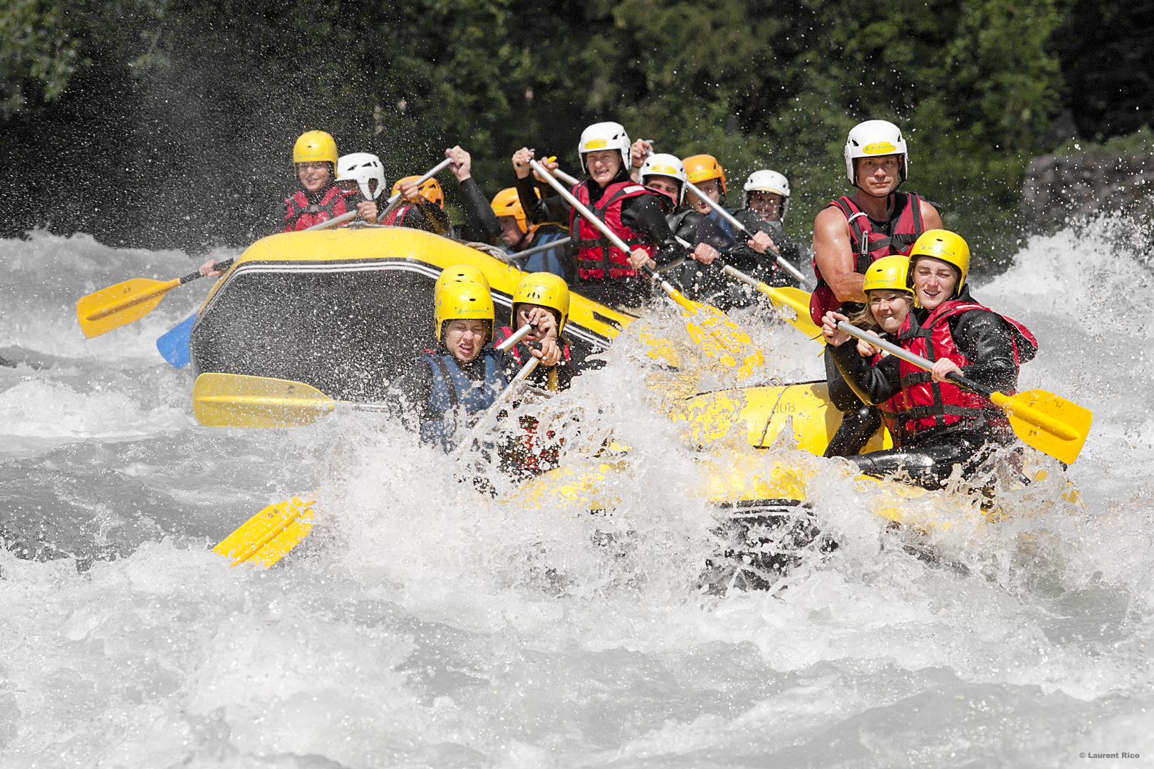Laurent-rico-grenoble-bourg-saint-maurice-grenoble-action-photographies-arcs-aventures-isere-descente-famille-raft-fabien-plassard-sensations-eau-vive-