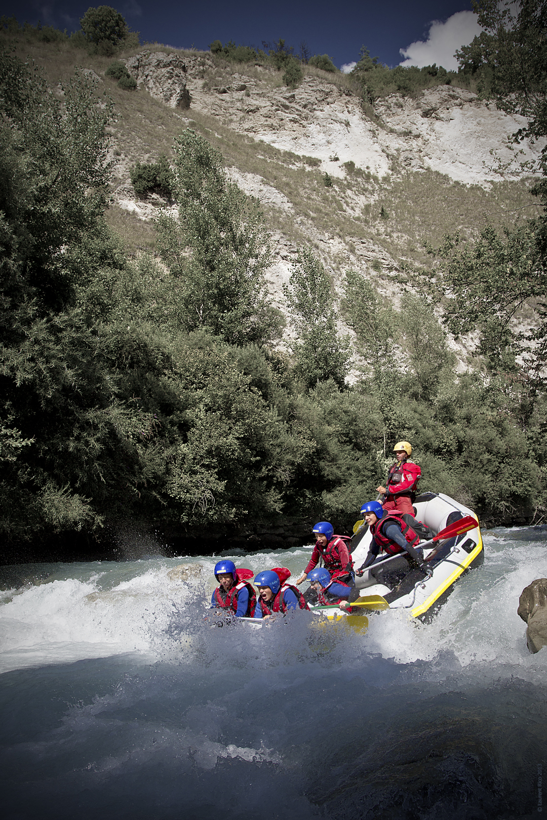Laurent-rico-savoie-bride-les-bains-doron-bozel-photos-videos-reportage-groupe-riviere-descente-essaonia-rafting-eau-vive-