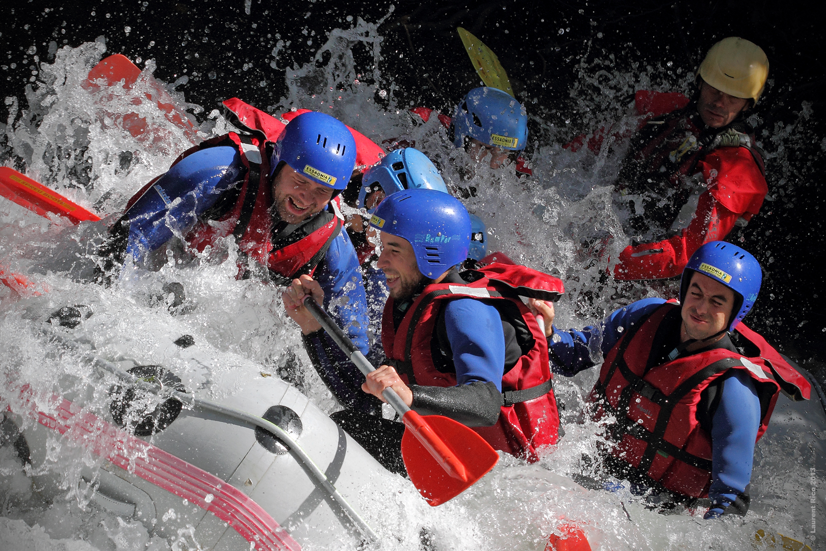 Laurent-rico-savoie-centron-photos-videos-reportage-isere-descente-essaonia-rafting-eau-vive-groupe-riviere-
