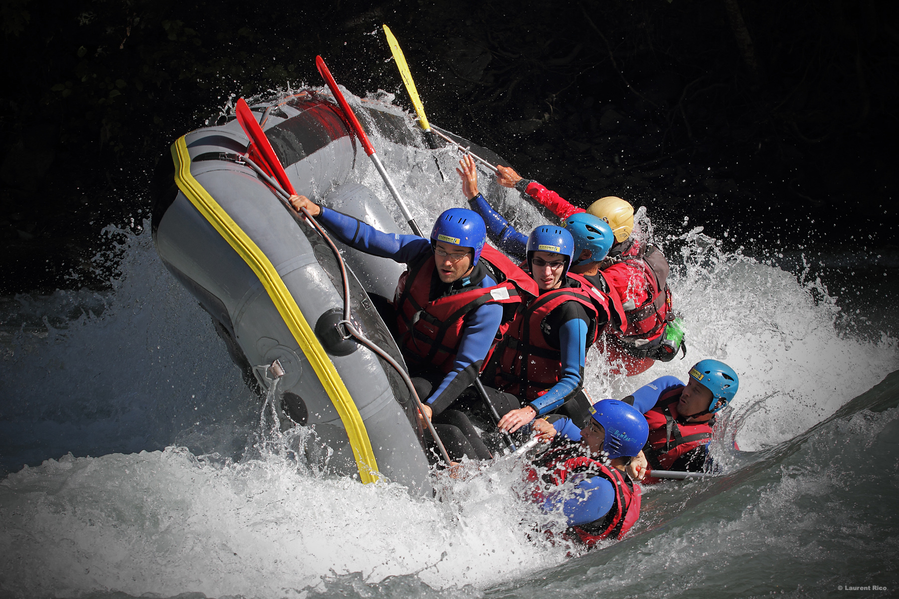 Laurent-rico-savoie-centron-photos-videos-reportage-isere-multi activites-descente-essaonia-rafting-eau vive-groupe-riviere-