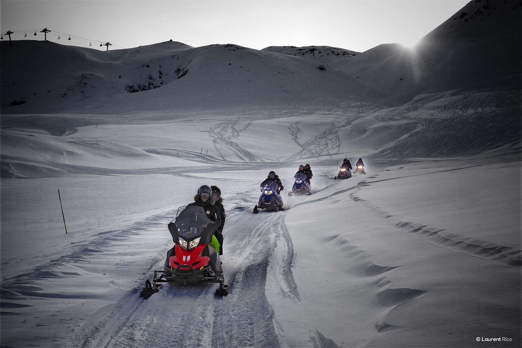 laurent rico-production-reportage-expedition-decouverte-nature-photographe-videaste-grenoble-savoie-les arcs-val d'isere-tignes-outdoor-evenements-organisations-seminaires-moto neige-montagne-